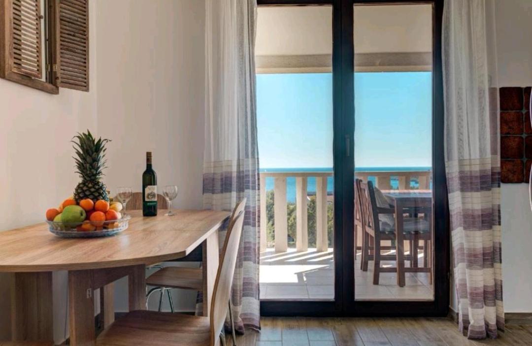 Love Apartments Зечево Экстерьер фото